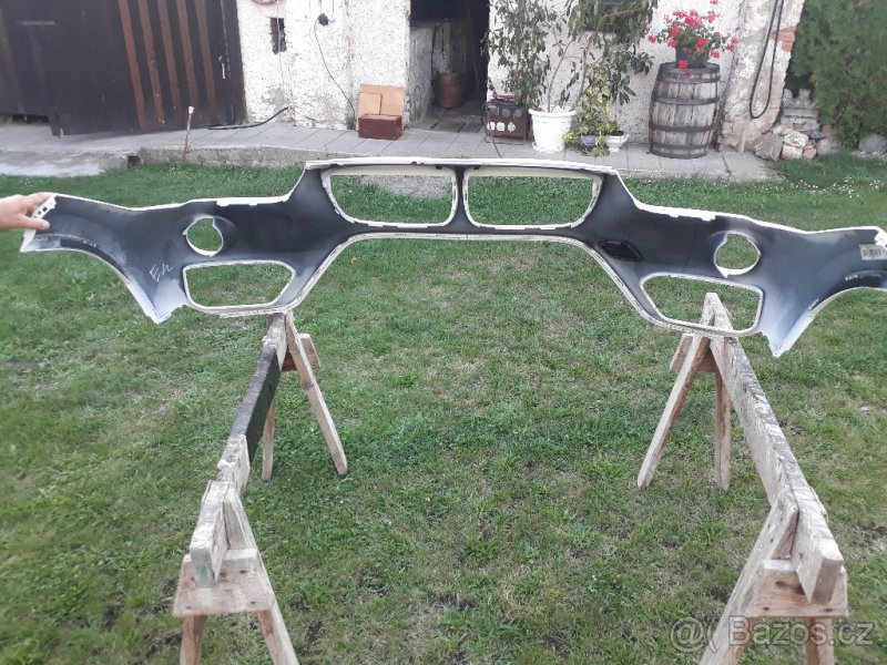 BMW přední nárazník X1 F48 - 6