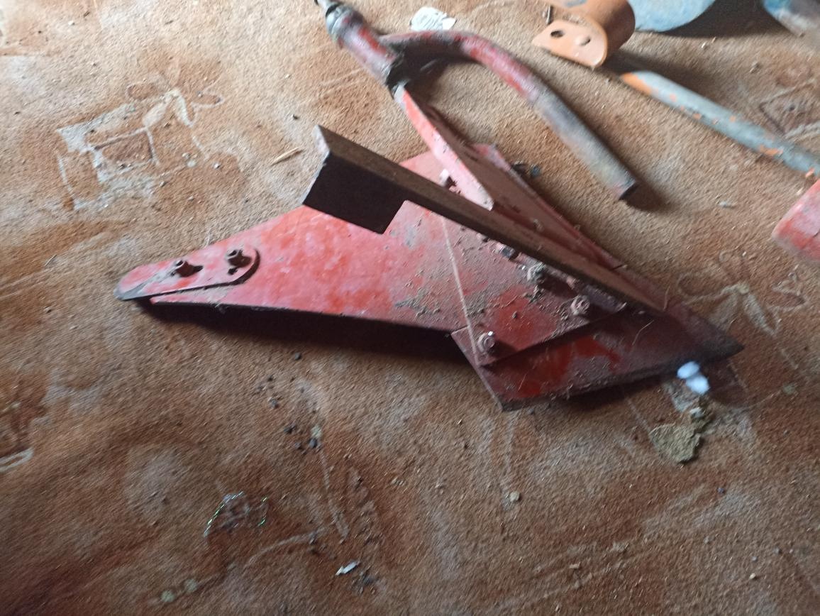 Pluh asi na frézu a příslušenství - 6