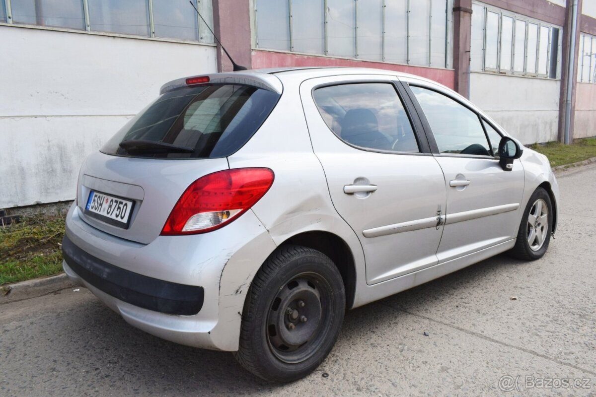 Peugeot 207 1.4i/5DVEŘ/KLIMA/ČTĚTE PROSÍM/ - 6