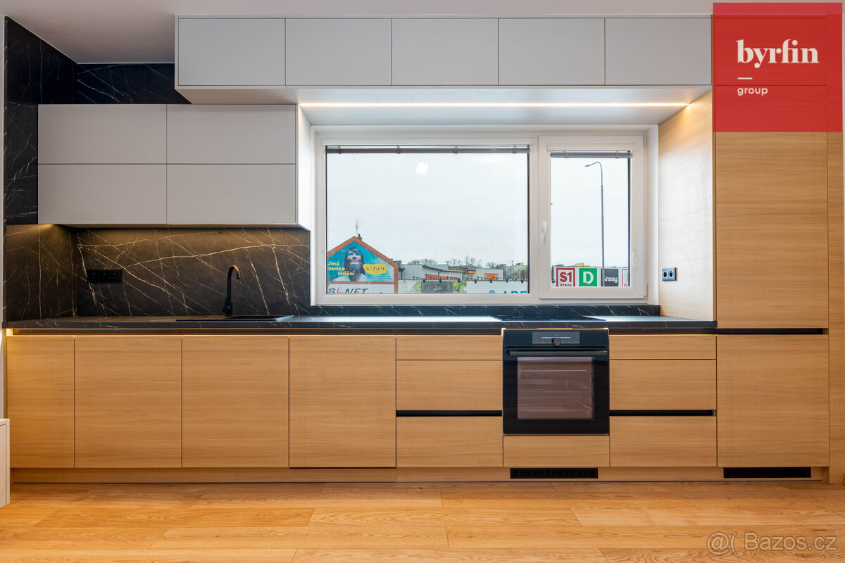 Pronájem bytu 2+kk, Nákladní, Opava - 6