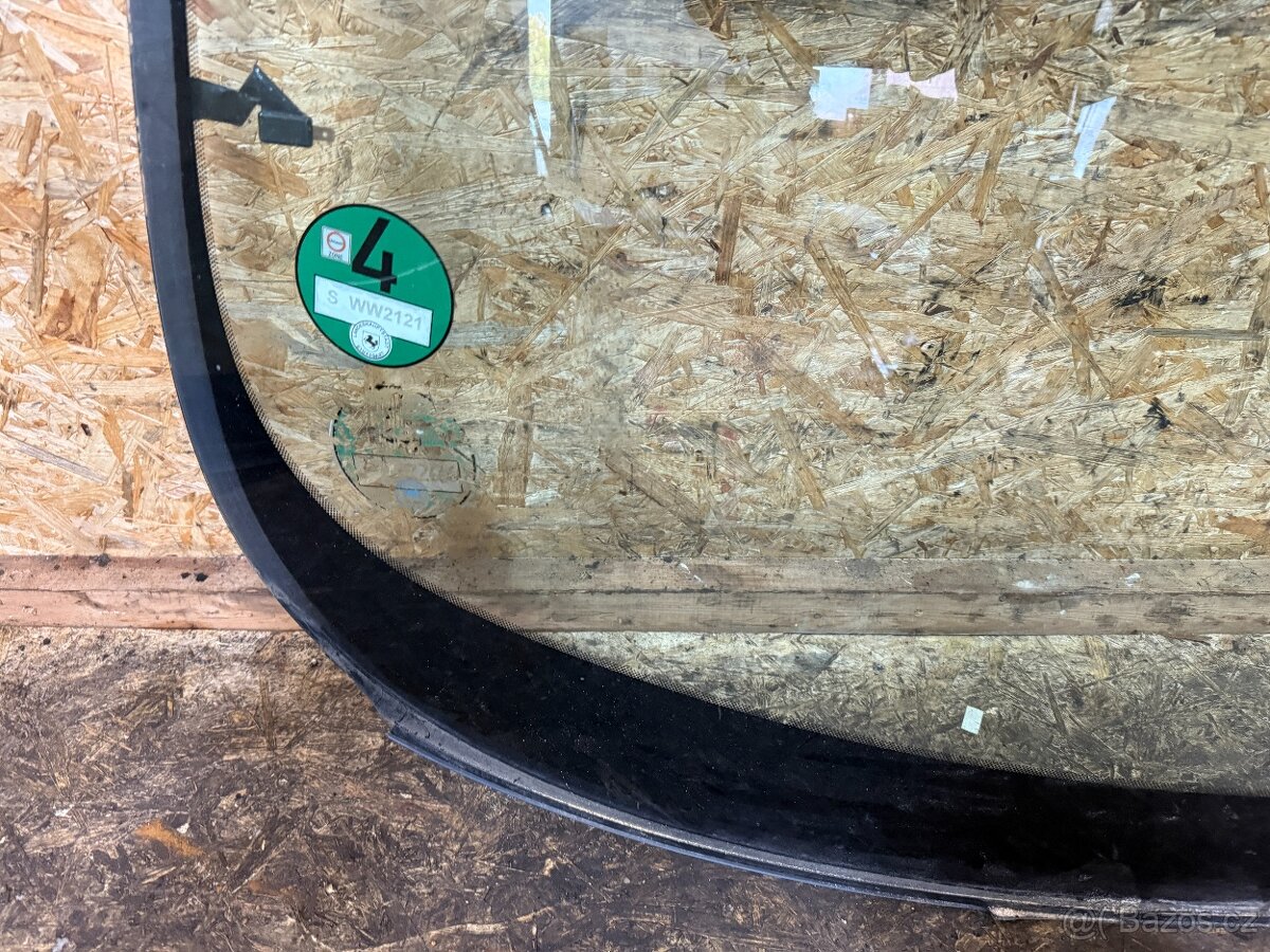 ČELNÍ OKNO JAGUAR XF 2009 - 6