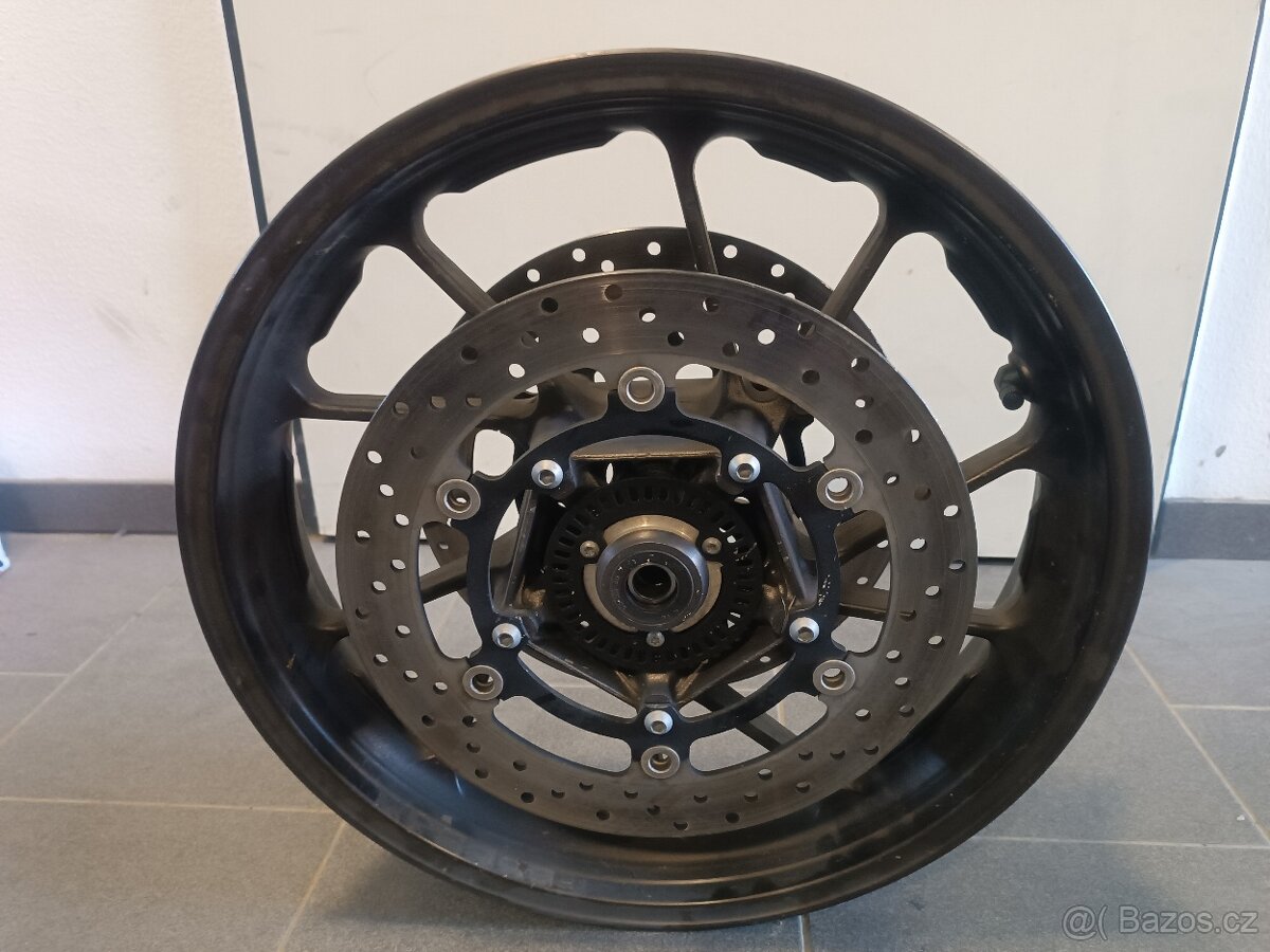 Yamaha MT 09 / tracer 9 - 6