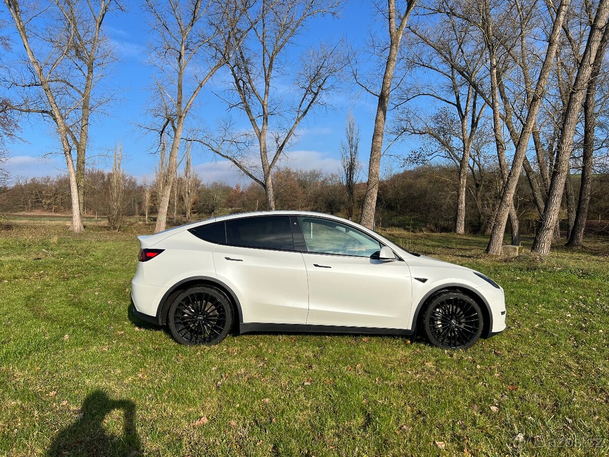 Tesla model Y LR Boost Ryzen Tažný - 6