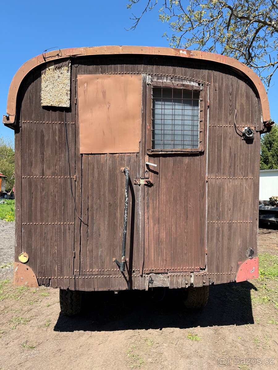 Maringotka historická - 6