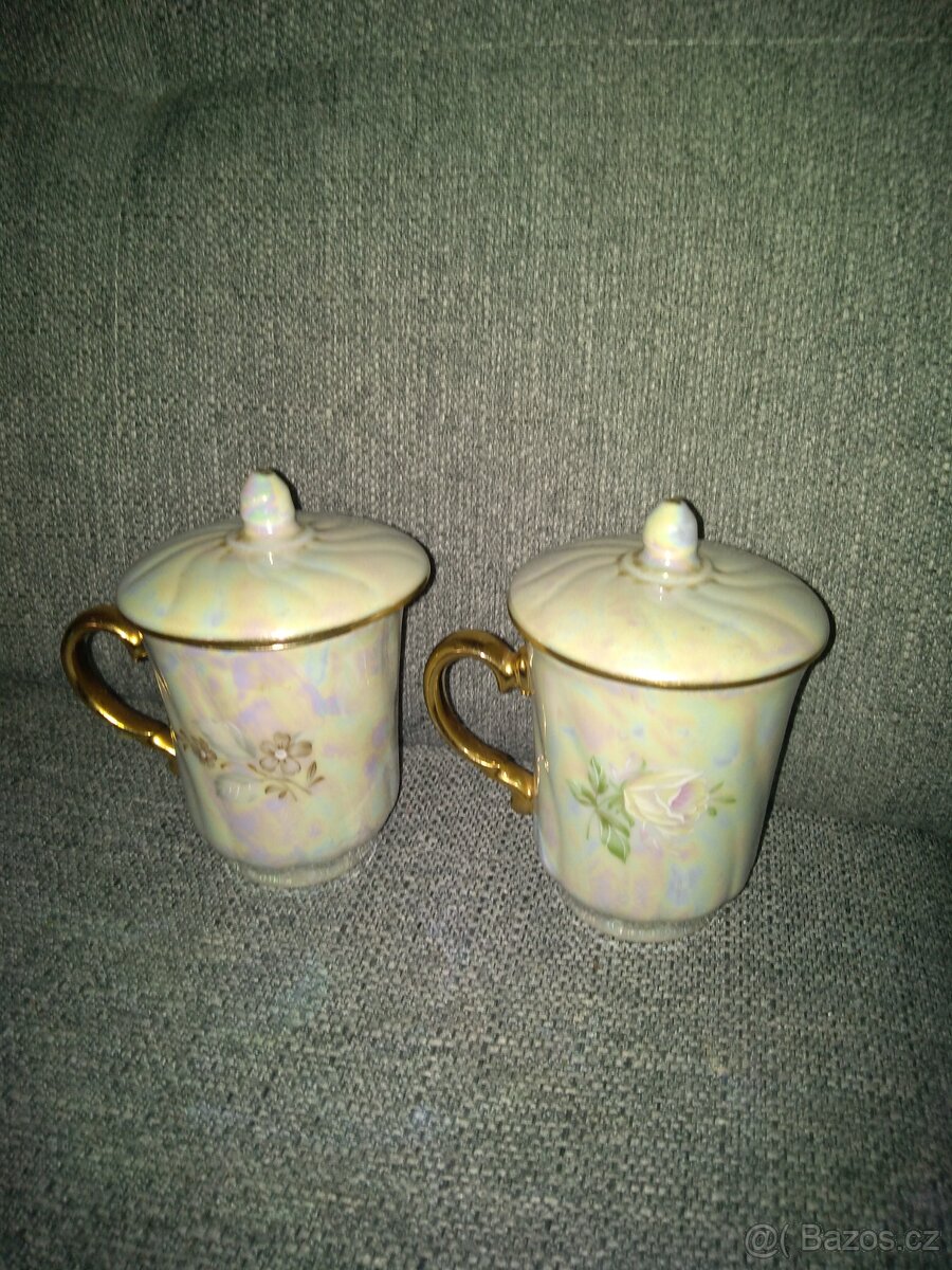 Retro porcelánové hrnky s poklickou značené - 6