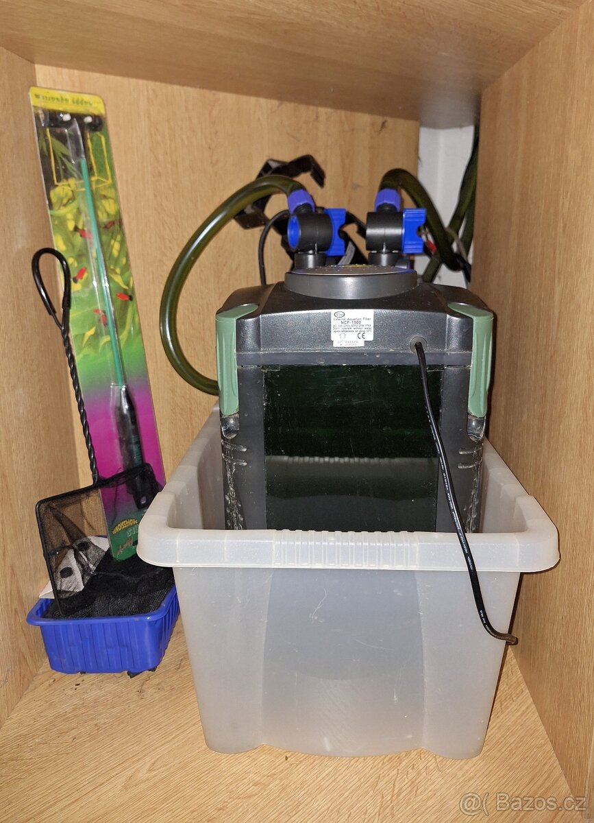 Akvárium rohové 350L - 6