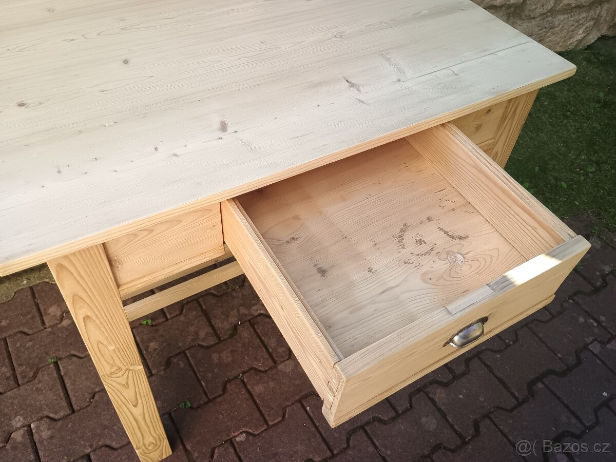starý stůl s trnoží - 6