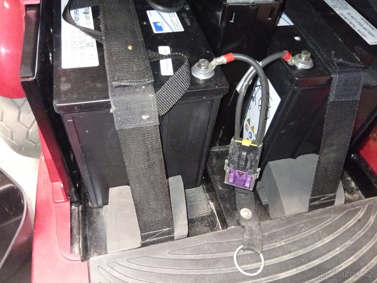 Elektrický skútr Trophy Booster 6 - 6