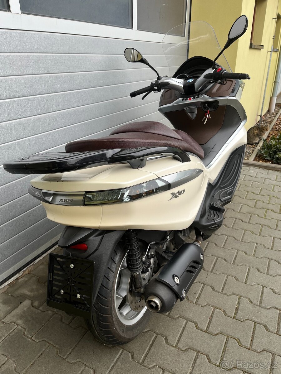 Piaggio X10 125 - 6