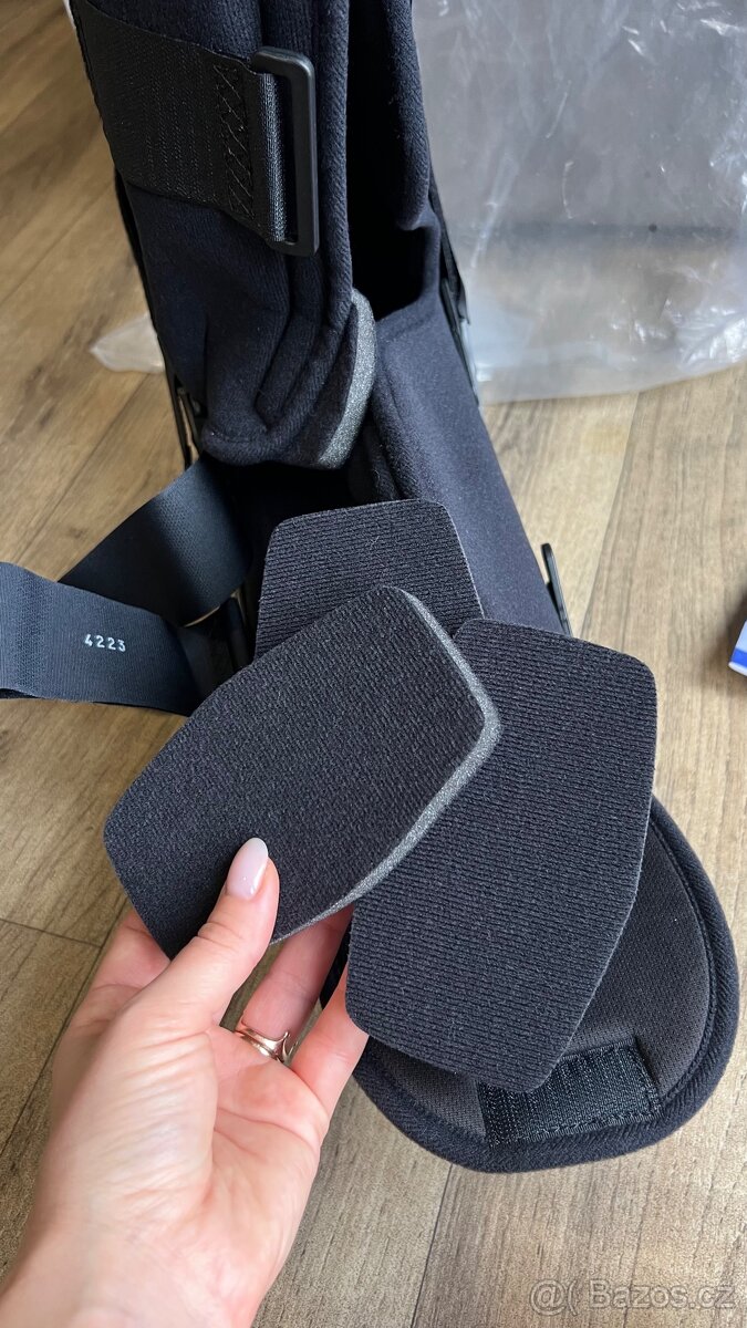 Prodám novou ortopedickou fixační botu (walker) - 6