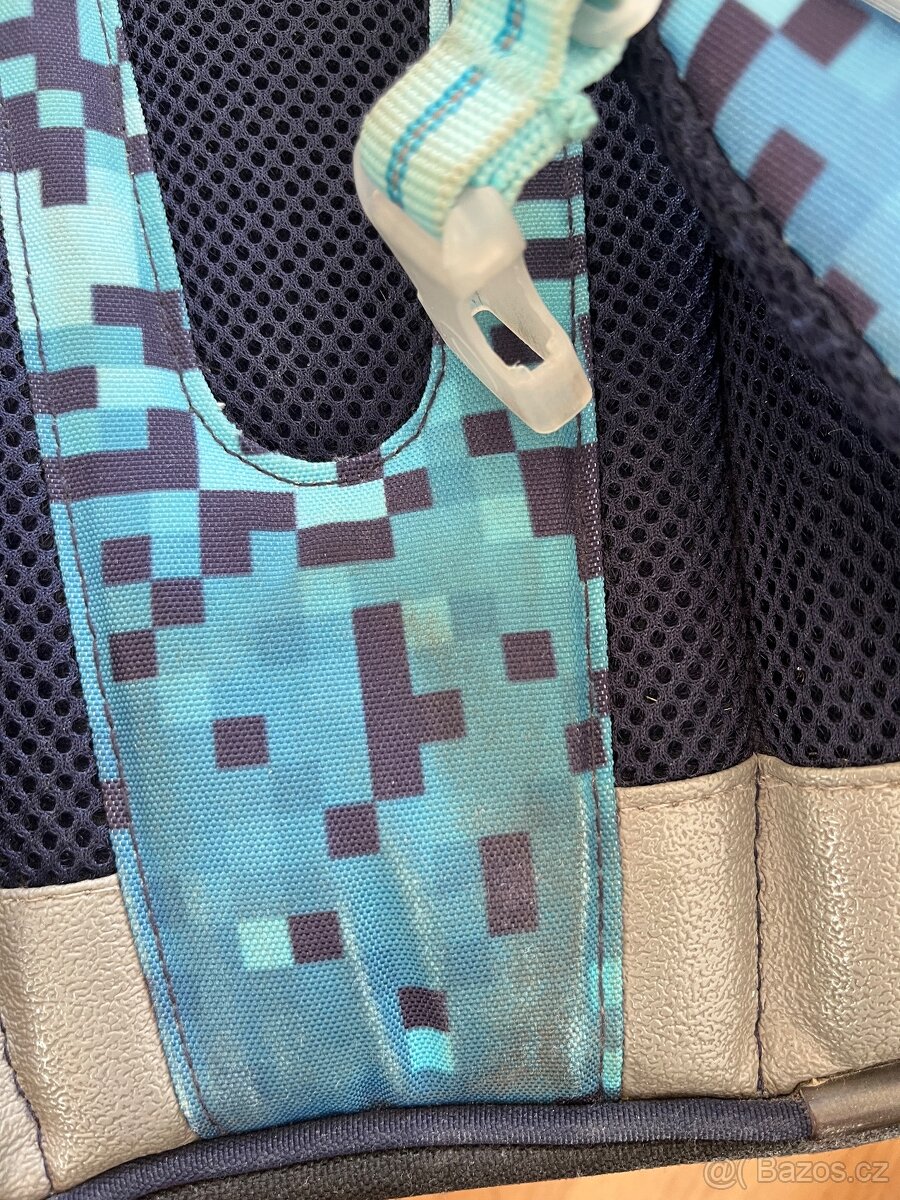 Daruji aktovku Topgal BEBE - 6