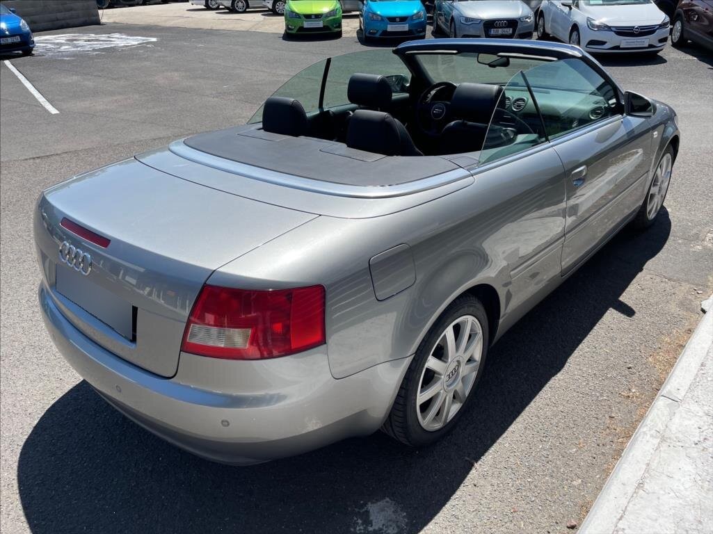 Audi A4 2,5 (2003) - 6