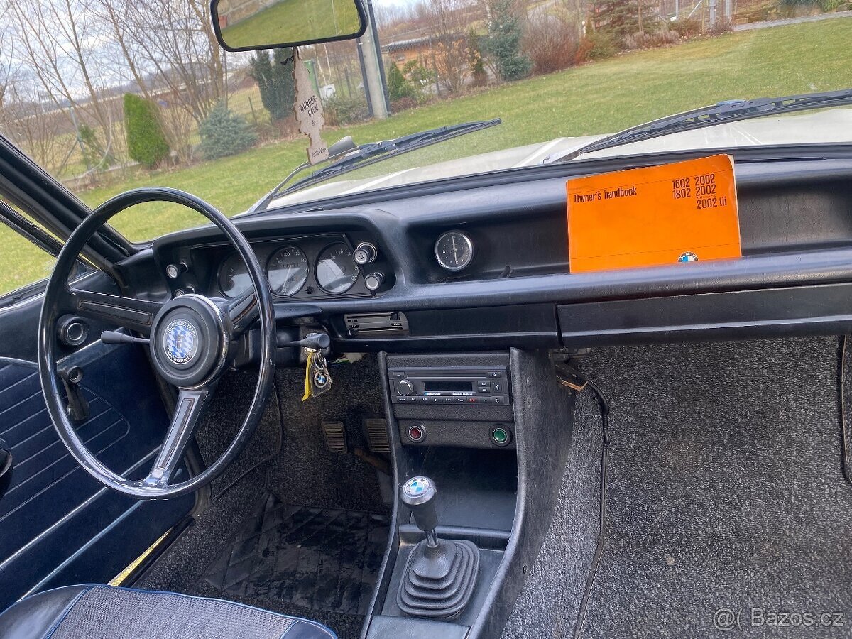 BMW 2002 tii touring - 6