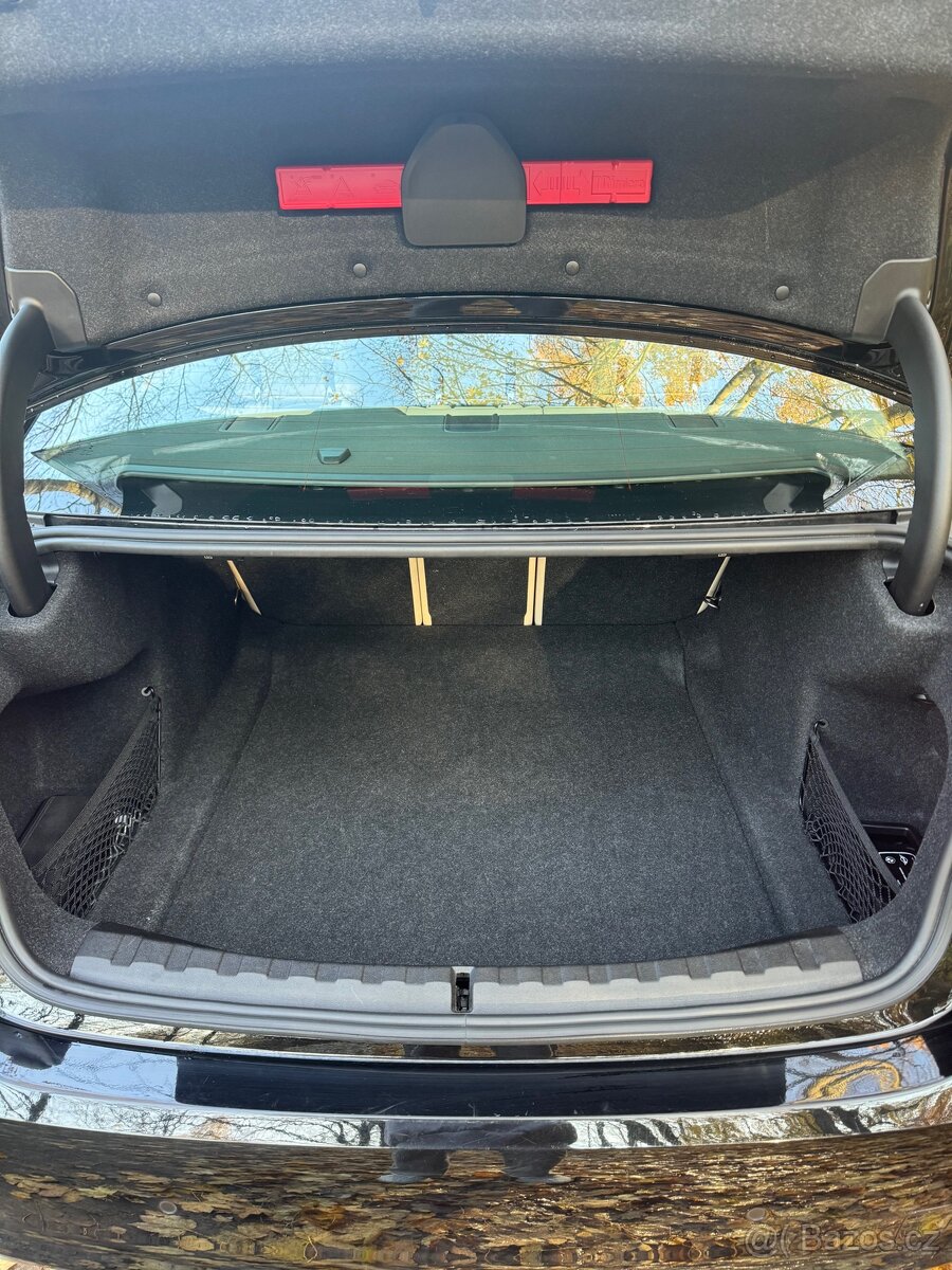 BMW 320d xDrive ČR/světlý interiér/po servisu - 6