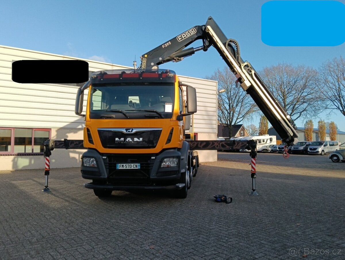 MAN TGS 35.420 - 8x2 – Odtahovka + HR-Fassi 29 t/z - 6