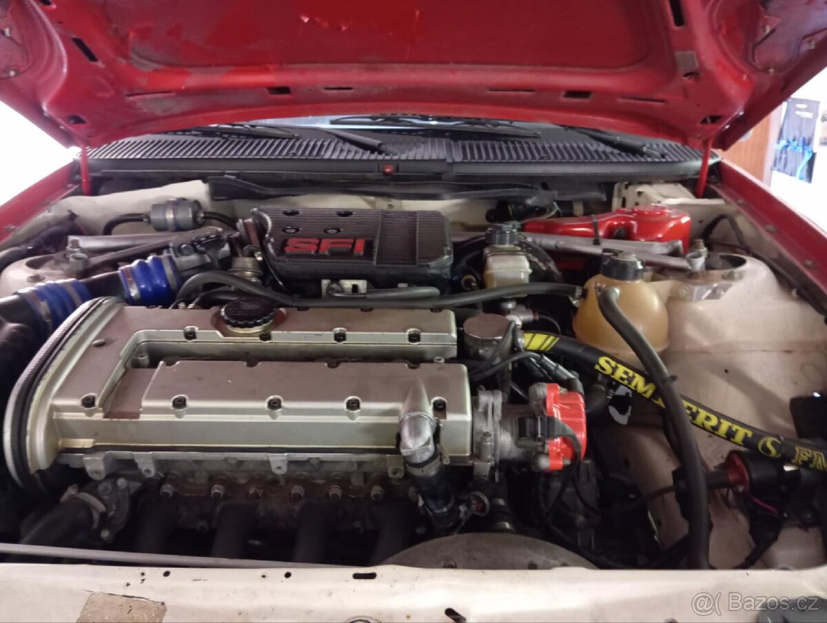 Závodní Opel Kadett C20XE - 6