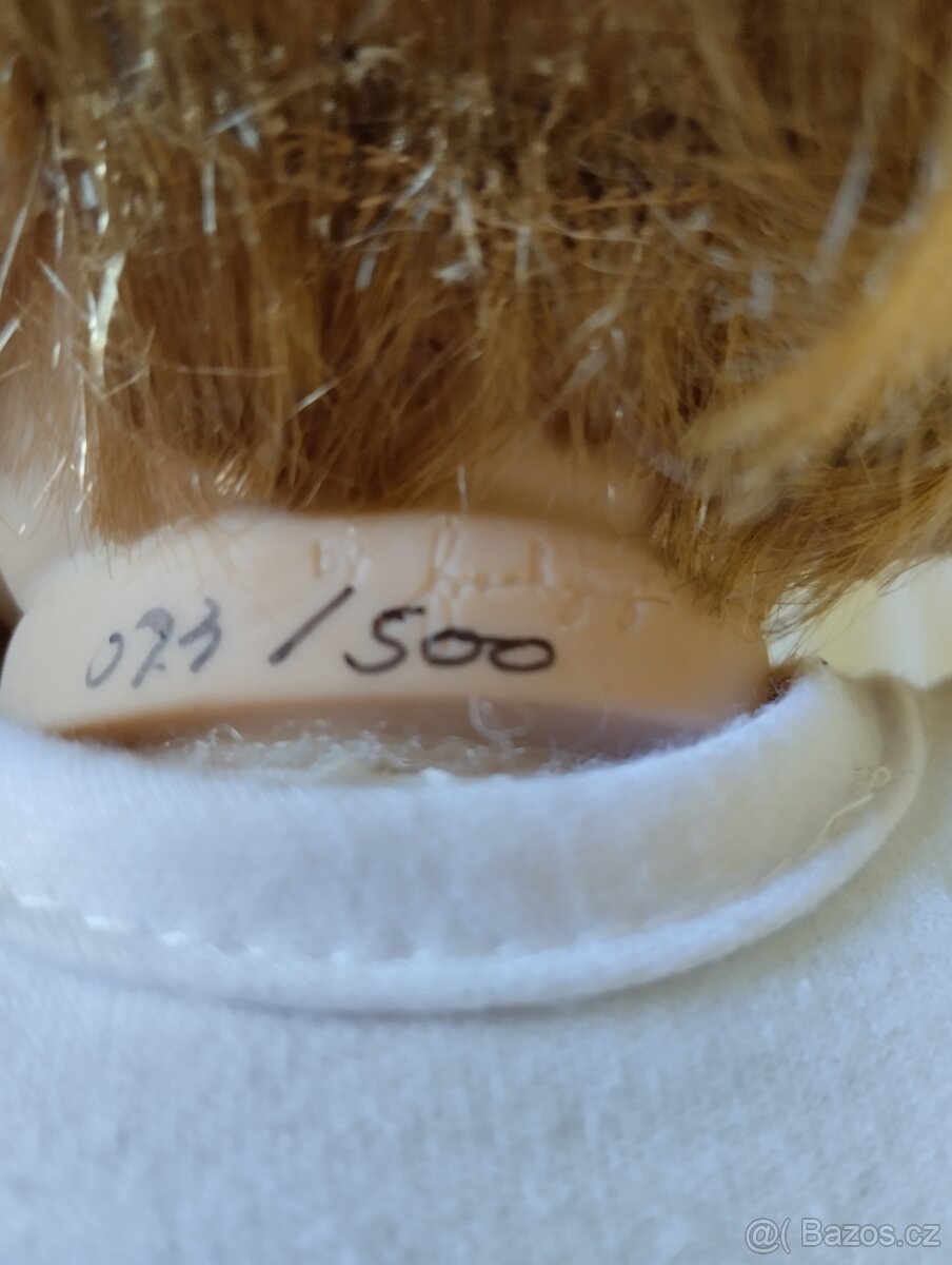 Značená vynilová holčička - 6