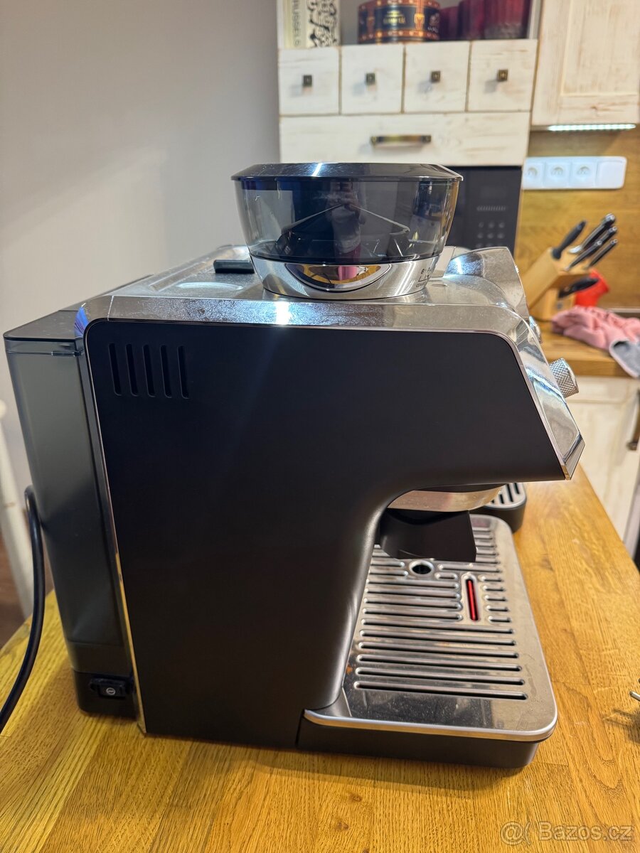 Kavovar de Longhi arte - 6