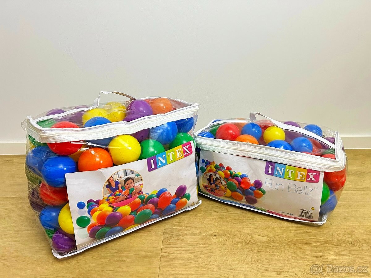 Dětská cestovní postýlka + plastové míčky - 6