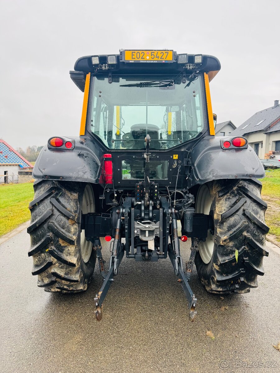 Valtra n111. Hi-tech s nakladačem INTER-TECH - 6