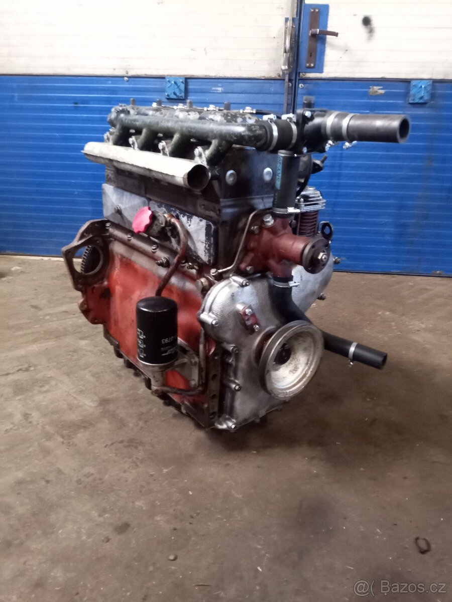 Motor Zetor 7201 po go. - 6
