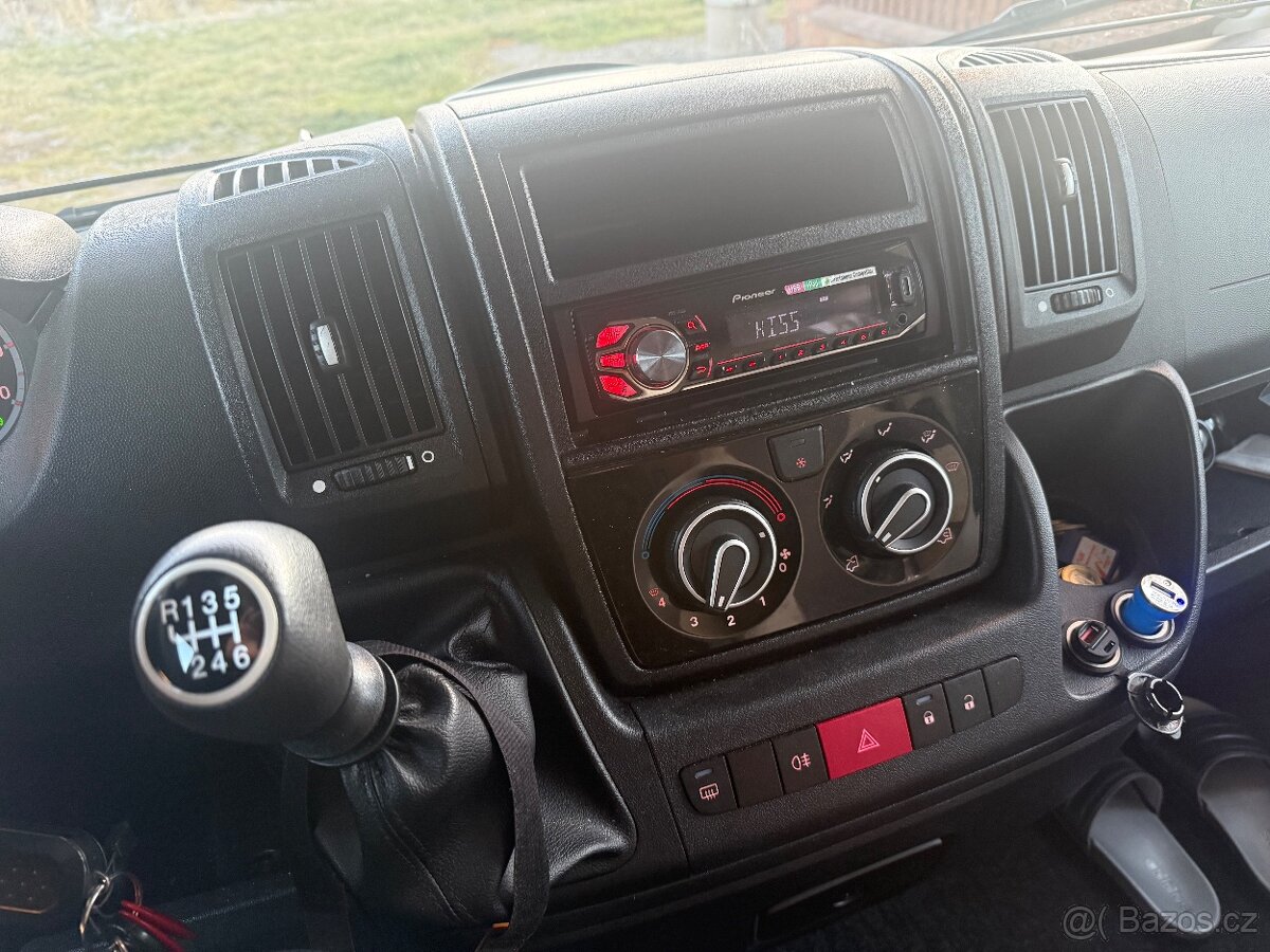 Obytný vůz Roller Team Granduca Garage - 6