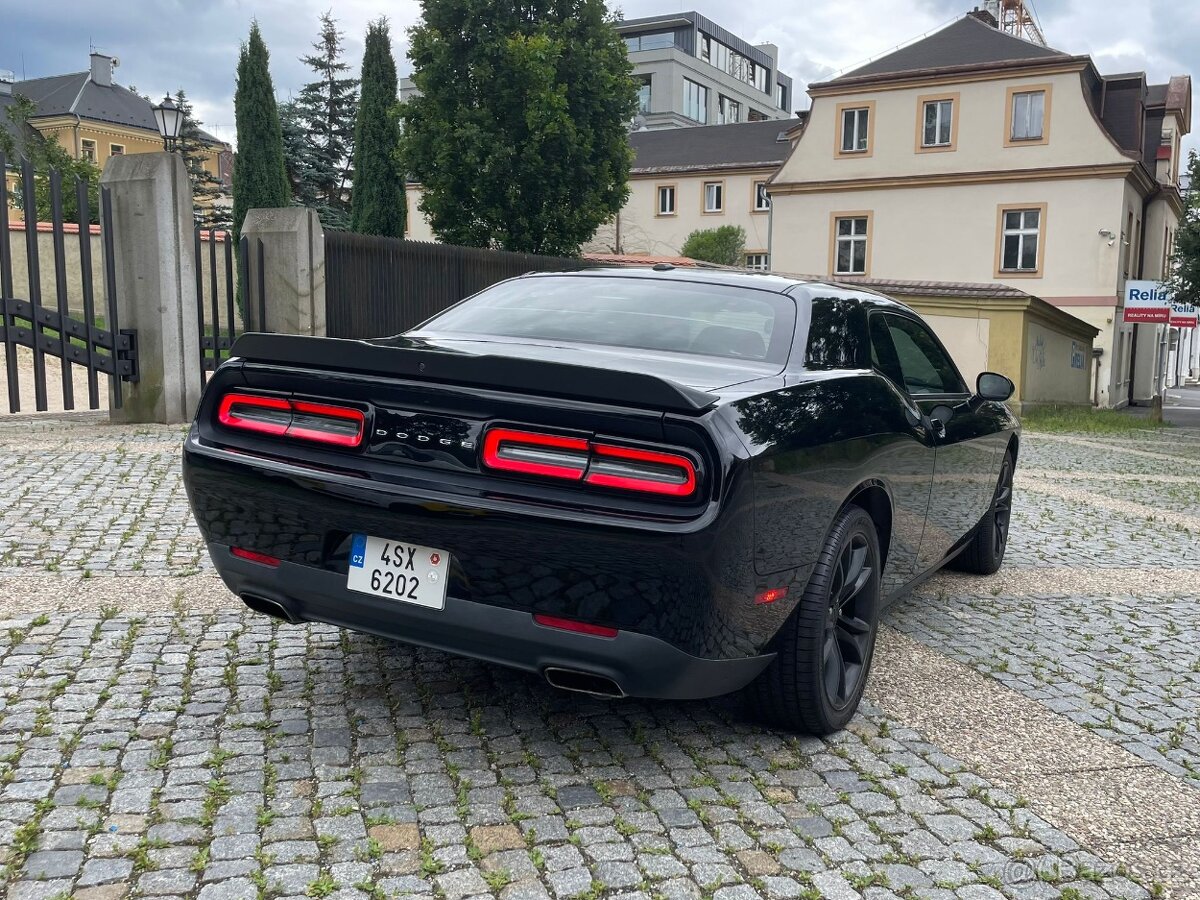 SLEVA DO 31.12.2025 Dodge Challenger 3.6 V6, nová STK, - 6
