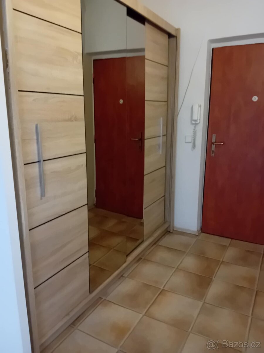 Pronájem bytu 2+1 od 1.7.2026 - 6