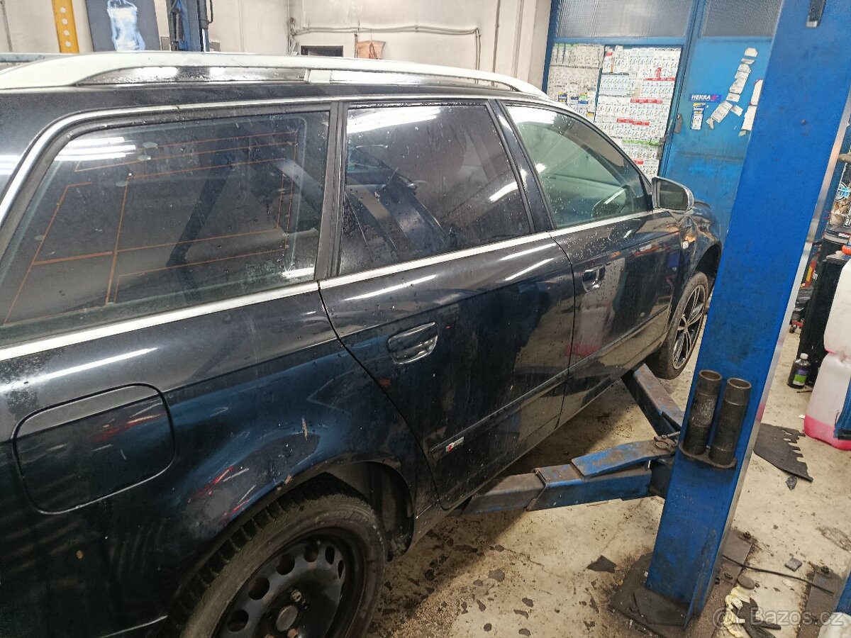 Audi A4 S-Line combi - 6