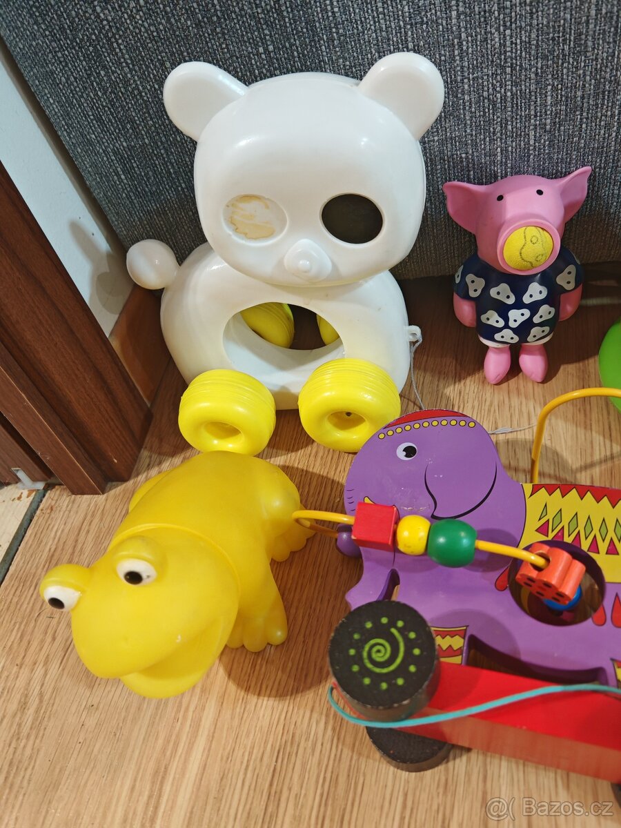 vkládačka, hlavolam, krtek bubínek s míčky - 6