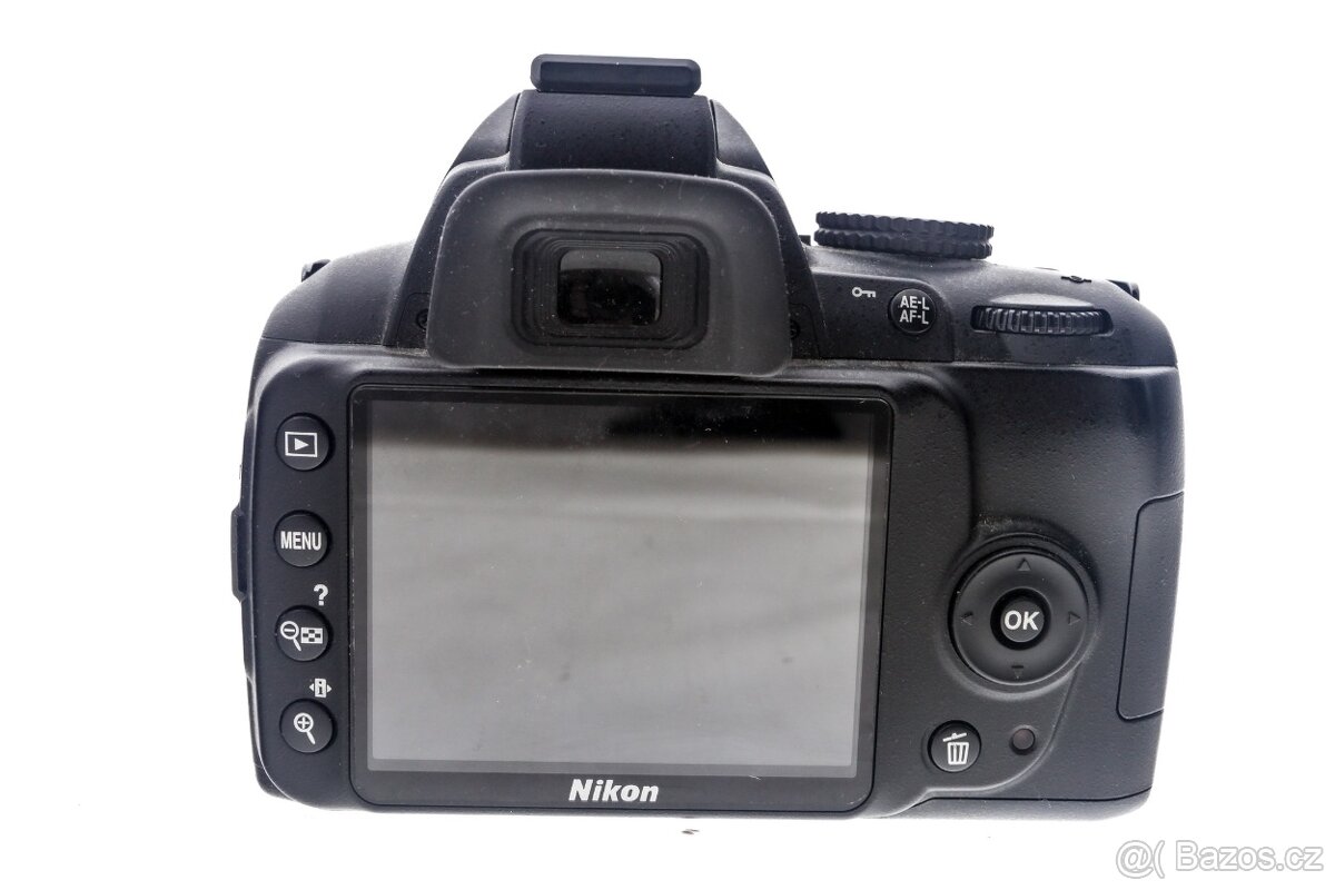 Zrcadlovka Nikon D3000 + 18-55mm - 6