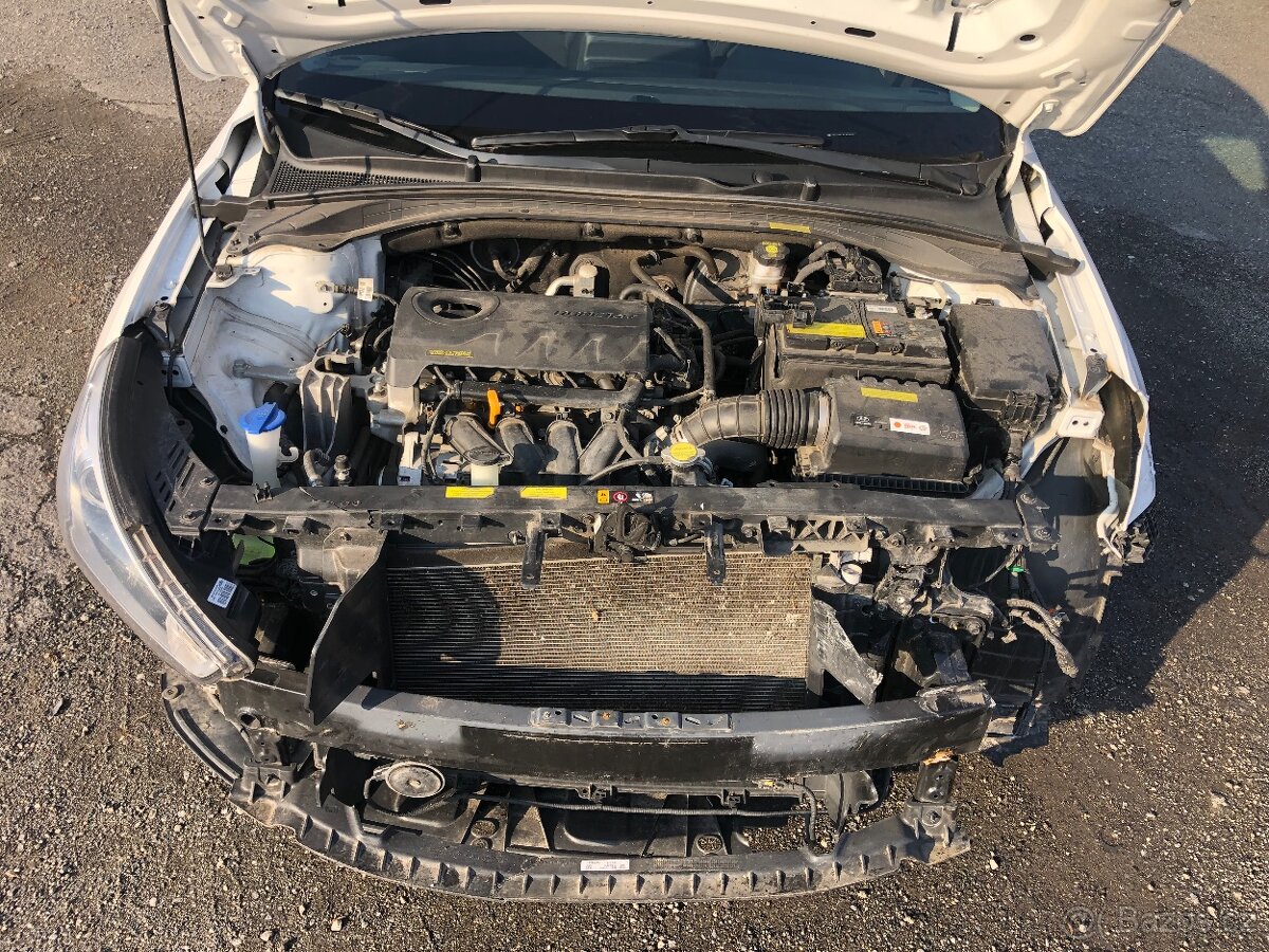 Hyundai I30 combi 1.4i POJÍZDNÉ 78000KM - 6