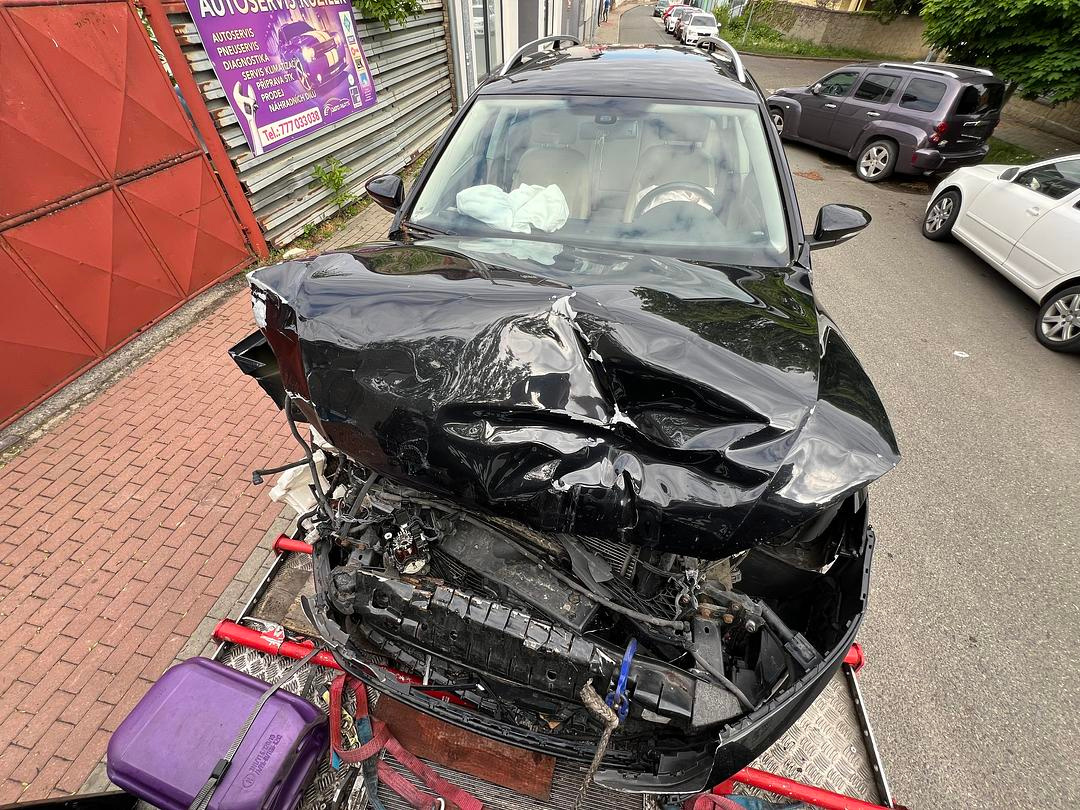 Veškeré náhradní díly VW Passat B7 kombi 2012 CFGB NLN LC9X - 6