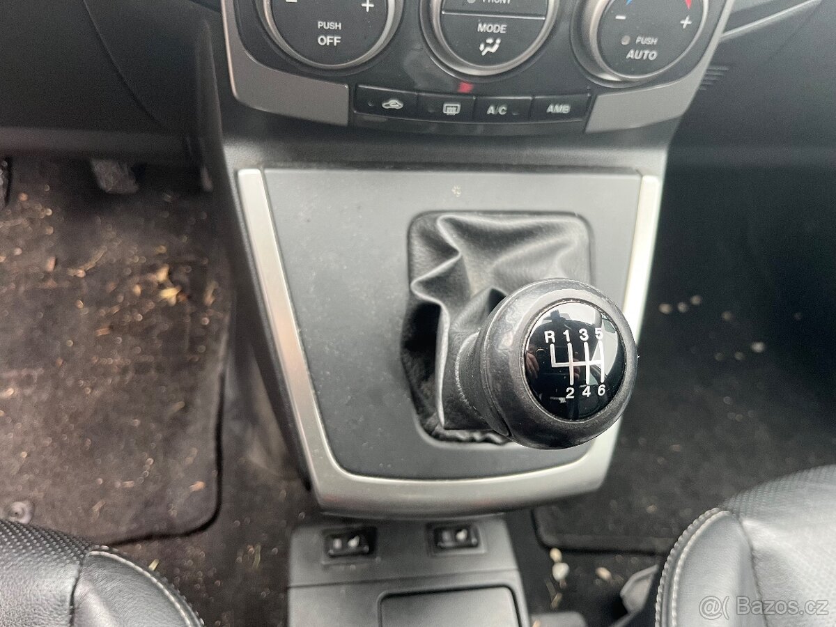 Mazda 5 GTA 2.0 benzin 7 Míst r.v.2010 - 6