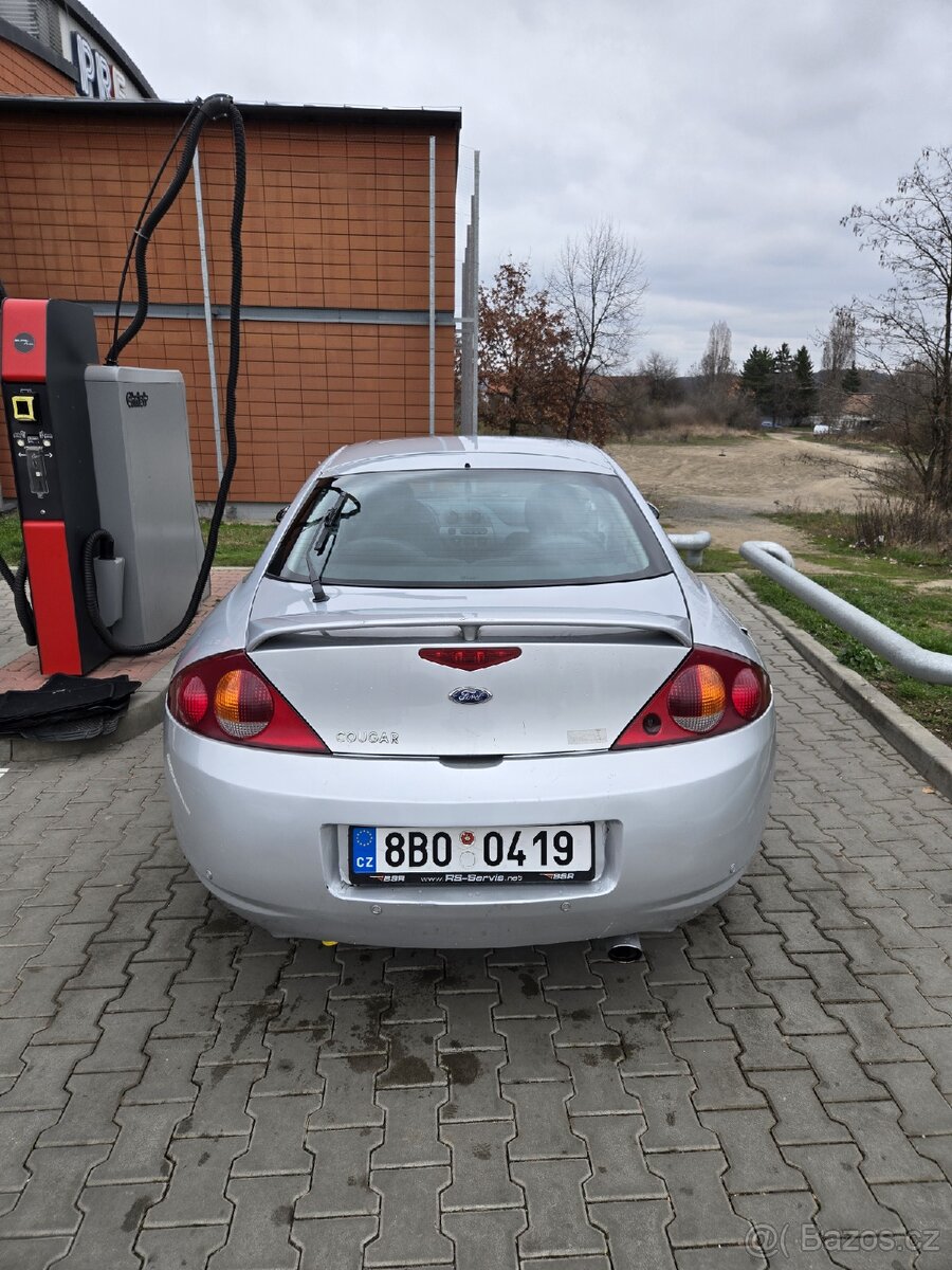 Ford Cougar 2000 2.5 v6 AT - 6