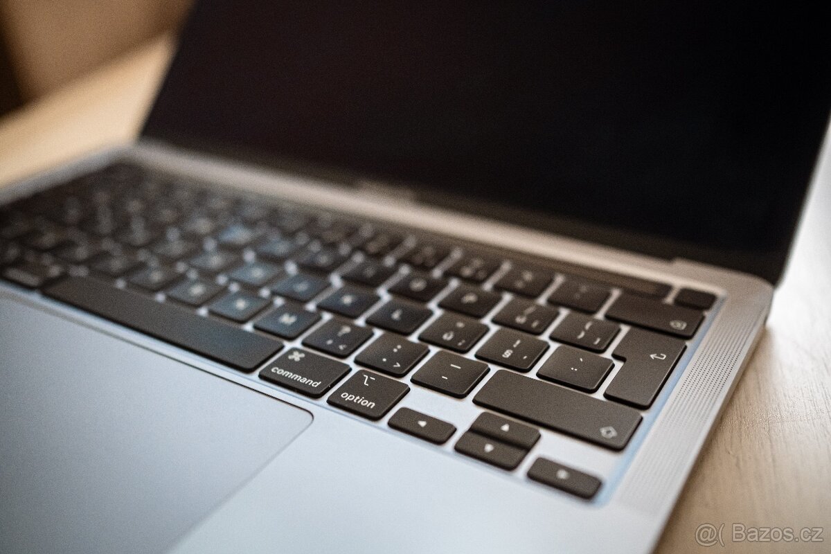 MacBook Pro 13,3" 2022 M2 - 6