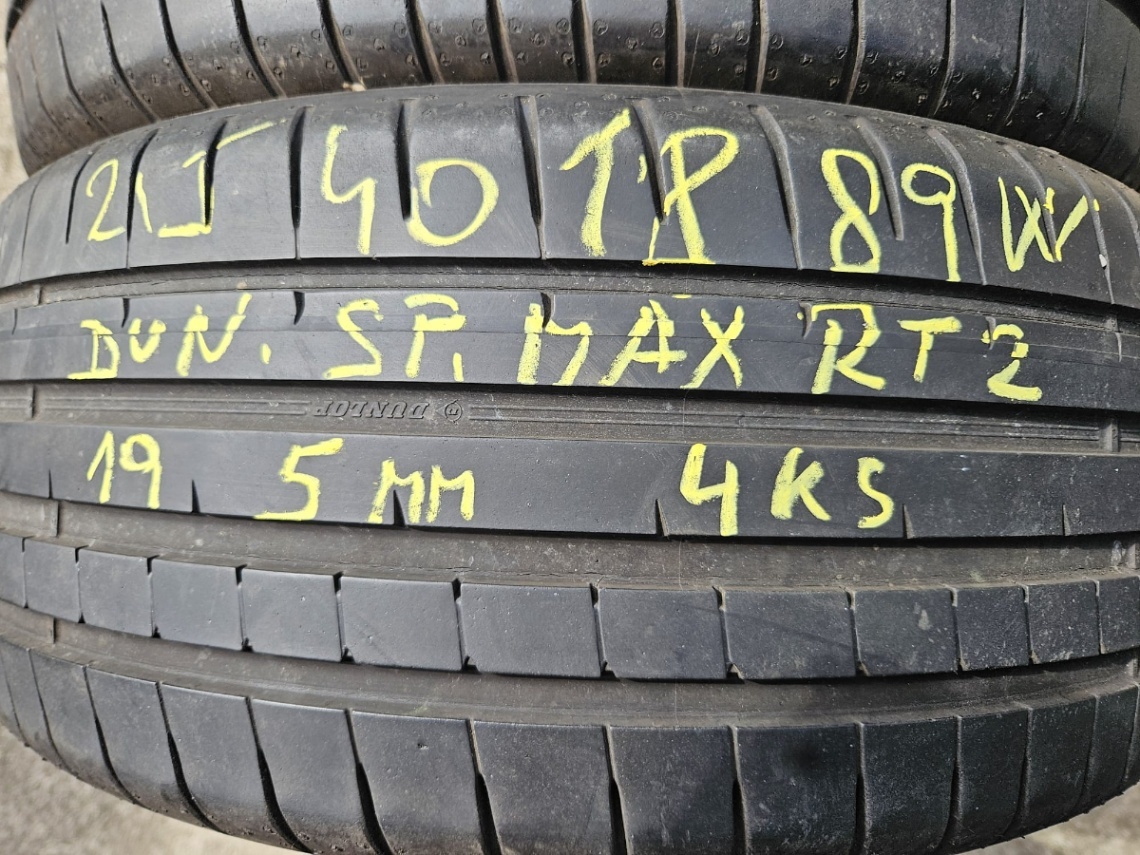 215/40R18 - 6