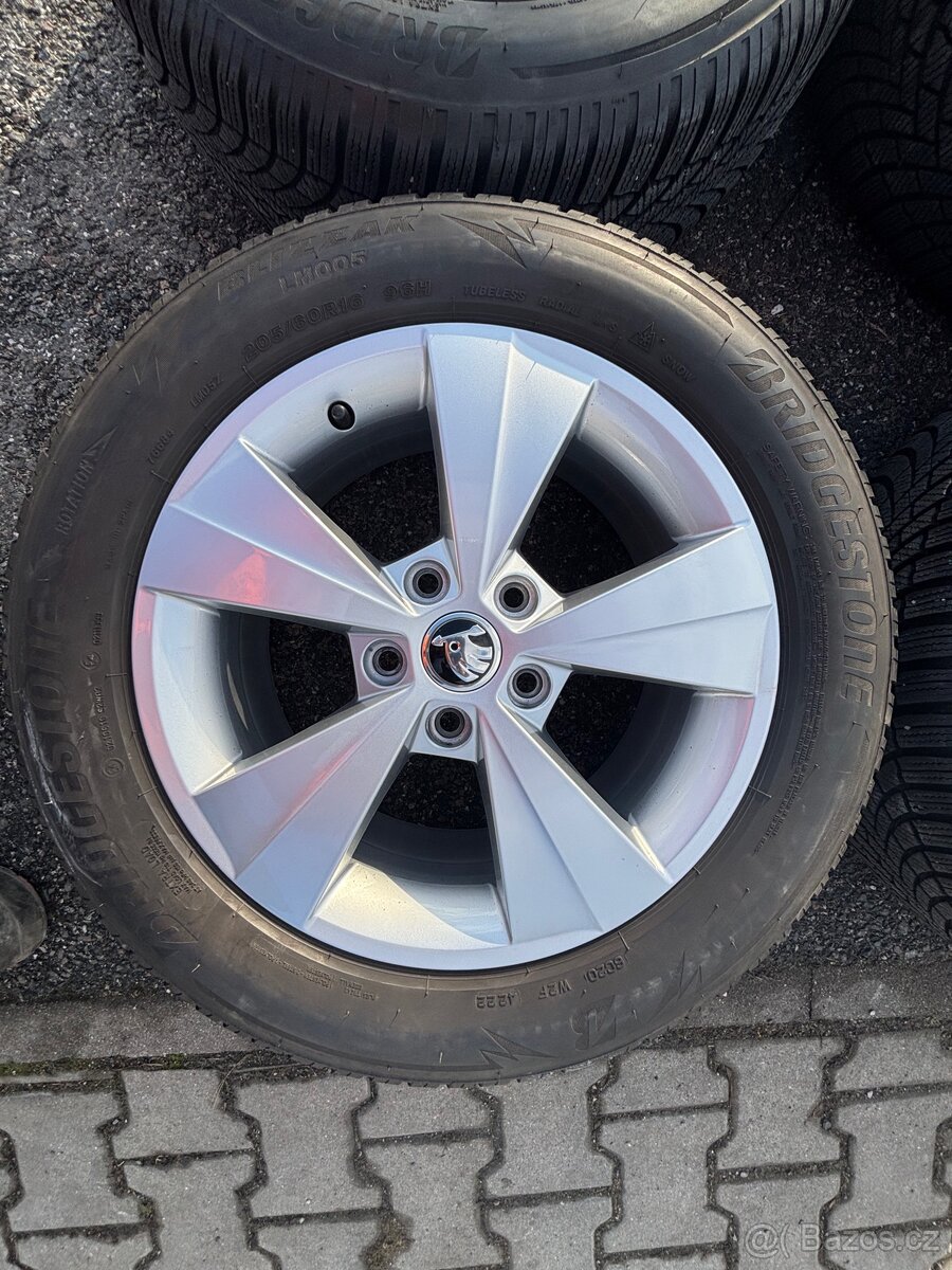 Originál alu Škoda Octavia 3 a 4 New Velorum R16, 90% vzorku - 6
