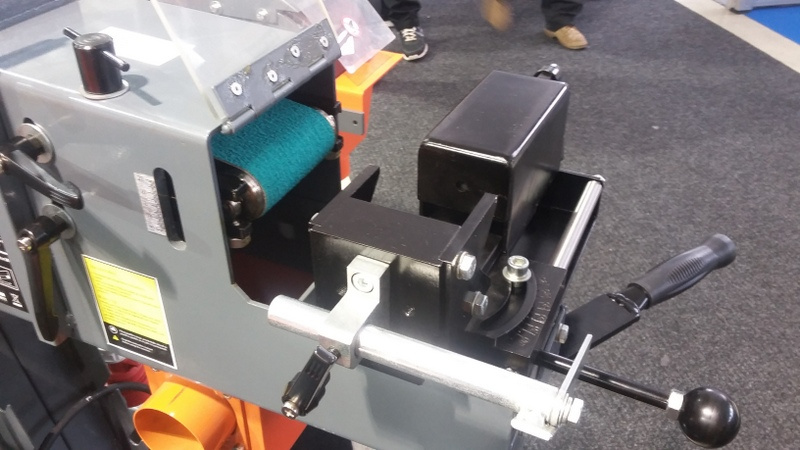 Multifunkč. pásová bruska na průniky trubek a jeklů - 6