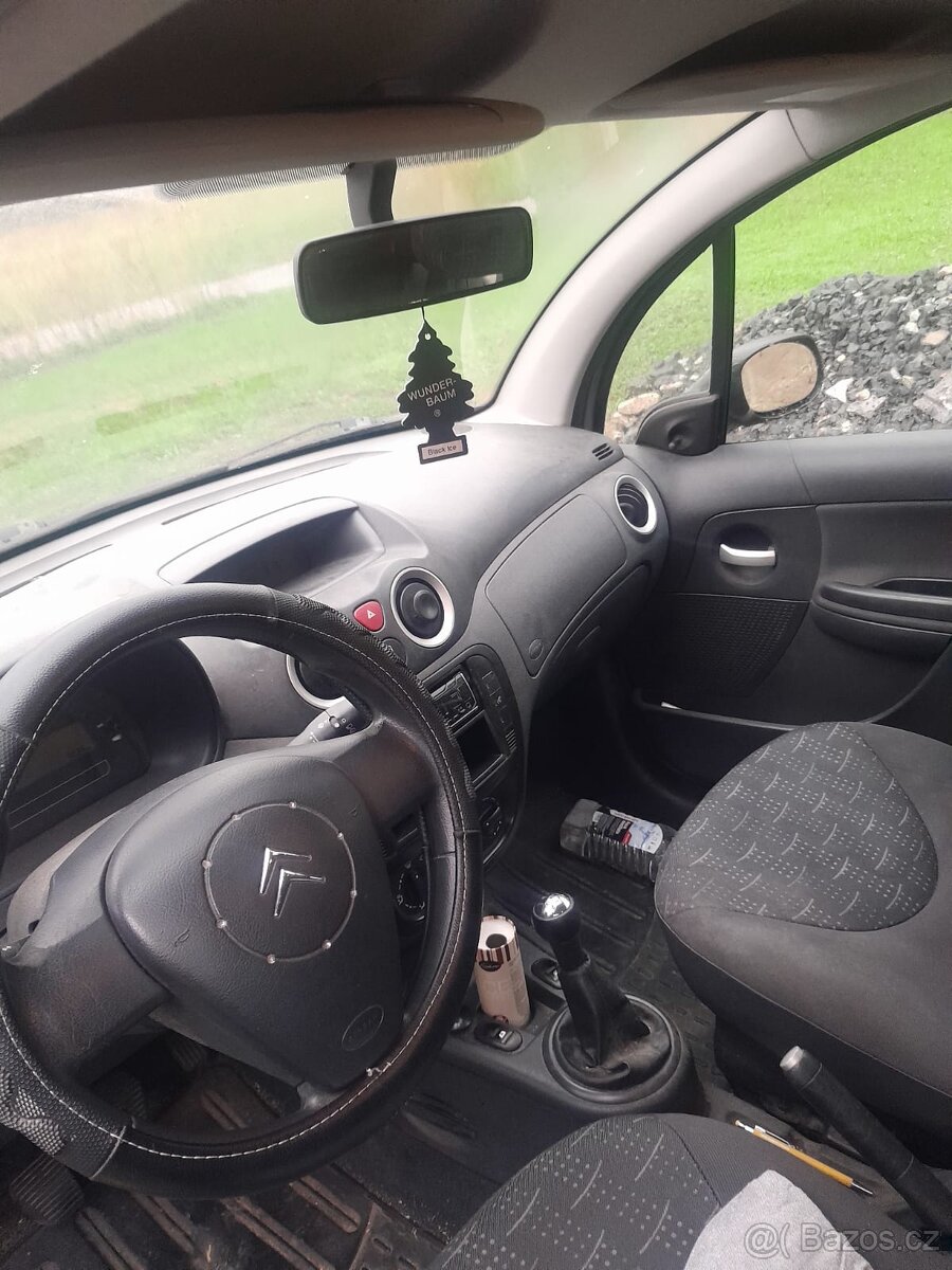 Prodám Citroen C3 1.1 benzin - 6