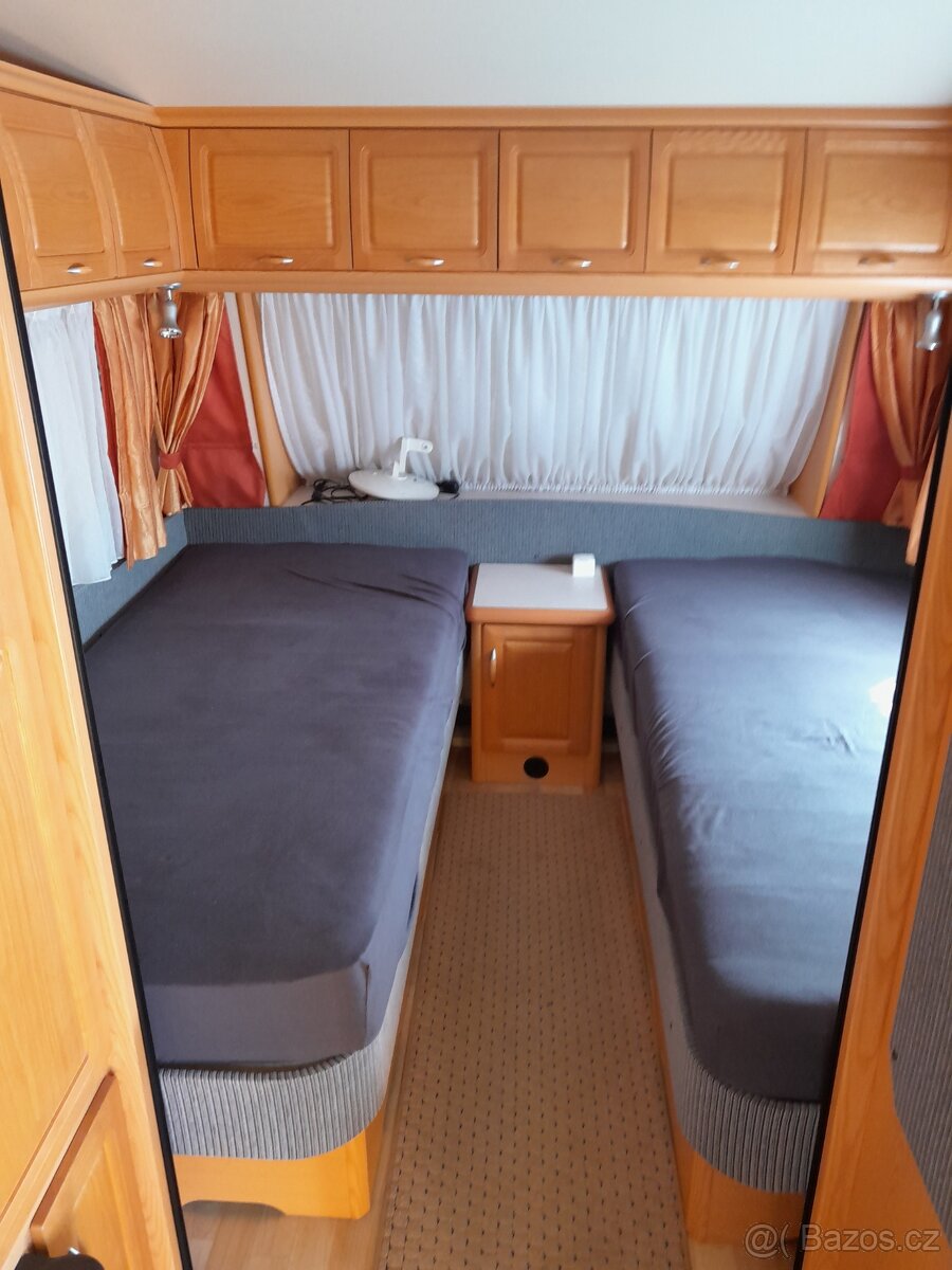 Prodám karavan Hobby 560 Excellent Easy s movery - 6