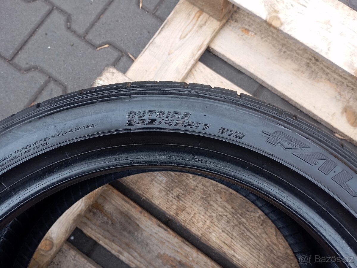 225/45/17 letní pneu falken - 6