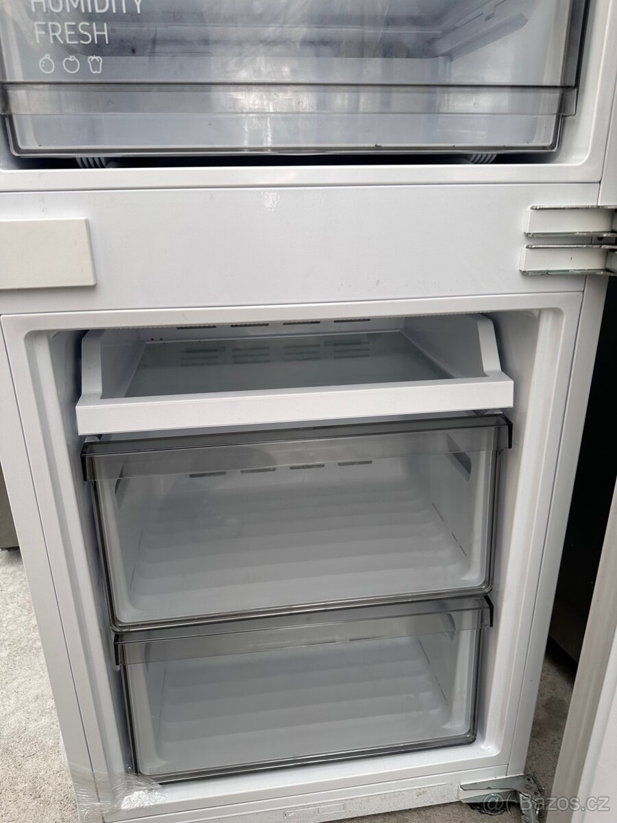 Vestavěné lednice Samsung /sleva -10.000/nove - 6