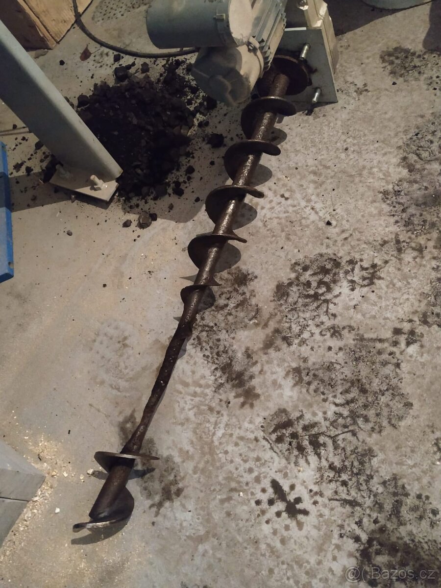 Podávací šnek - 6