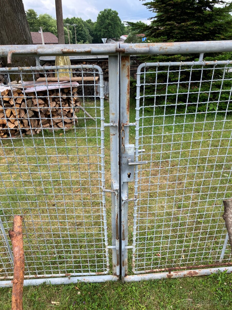 Dvoukřídlá brána 290x160 cm - 6