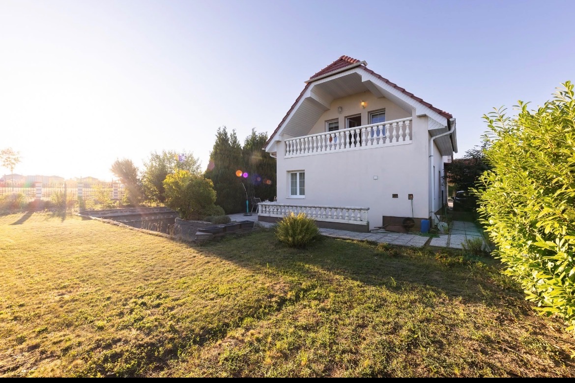 Pronájem baráku 6+kk - 6