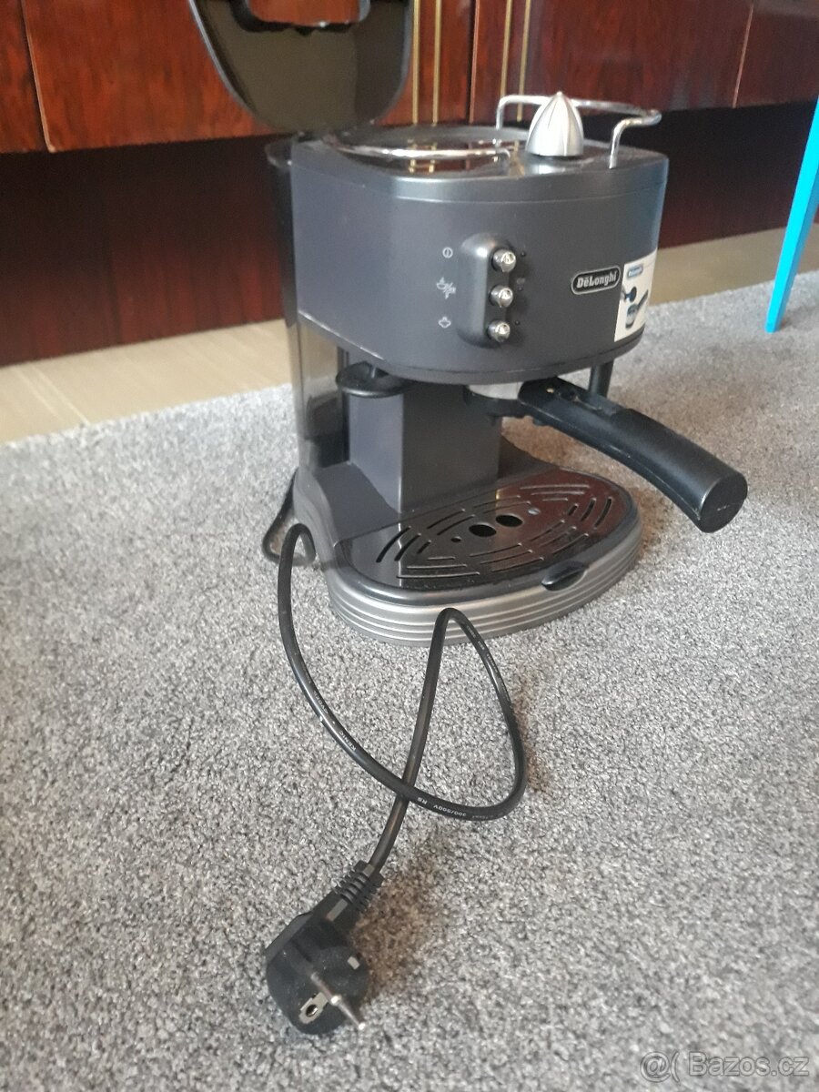 KÁVOVAR ZN. DELONGI 220 V. ( 1100 WATT ) - 6
