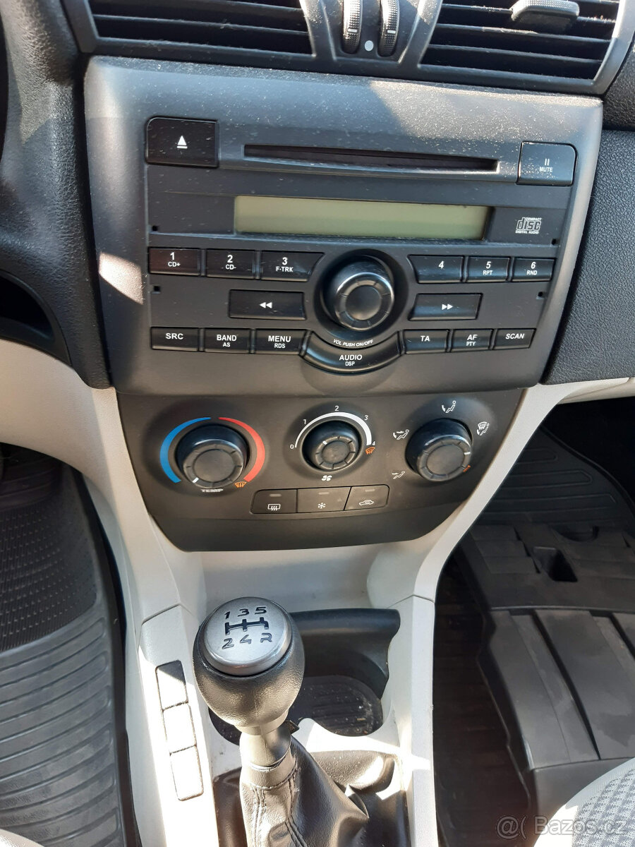 Fiat Stilo 1,6 16V 2003 - díly - 6