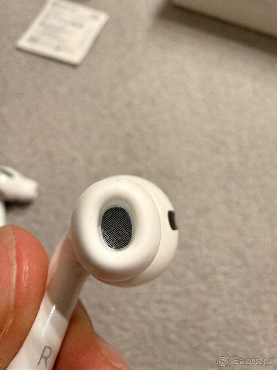Apple Watch Series 6 + Apple AirPods Pro - 6