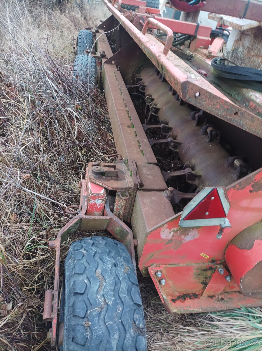 Mulčovač Kuhn NK 4801 - 6